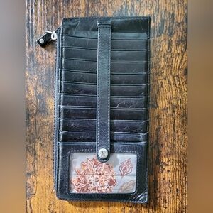 Hobo Soft Black Leather Card Holding Wallet Clutch